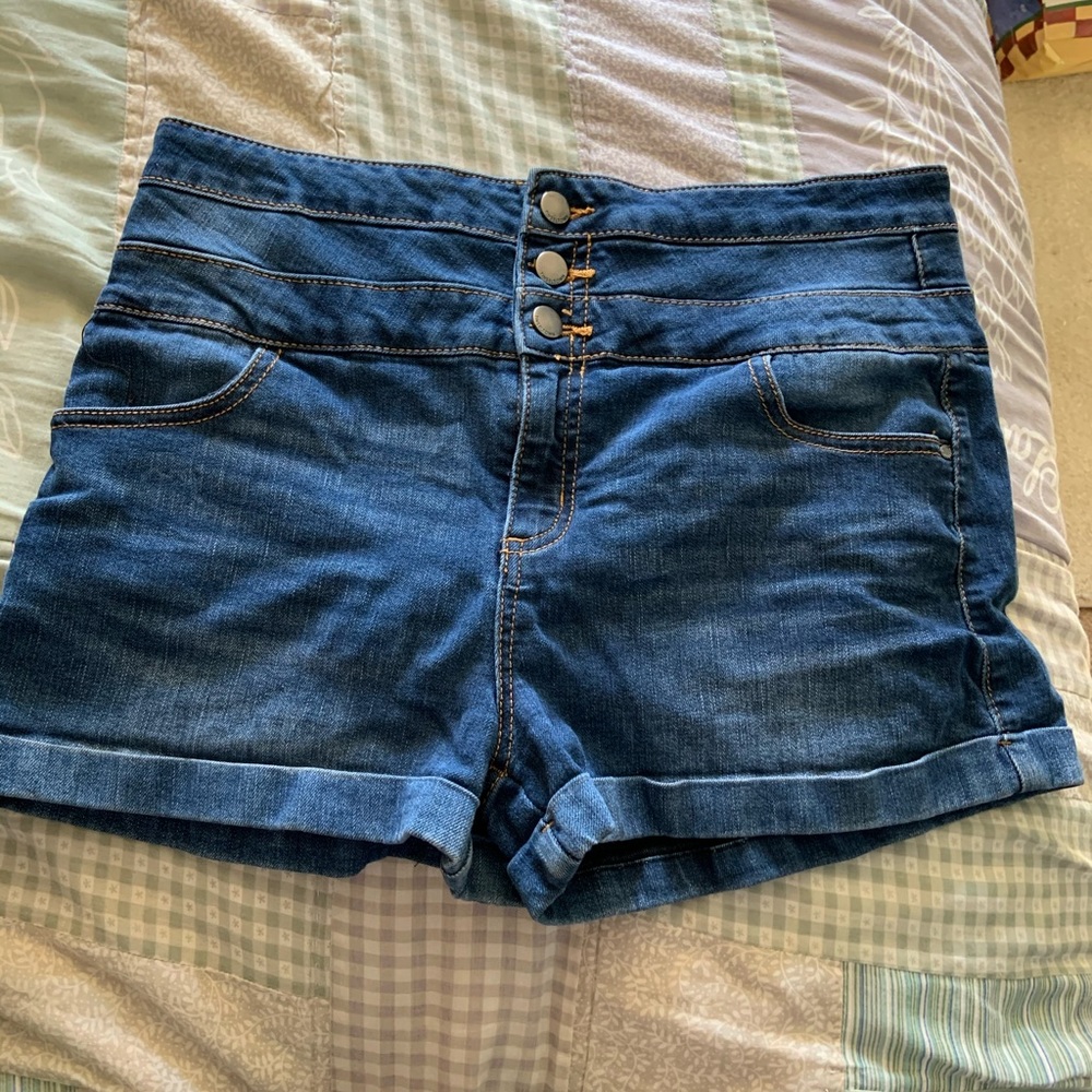 High waist shorts